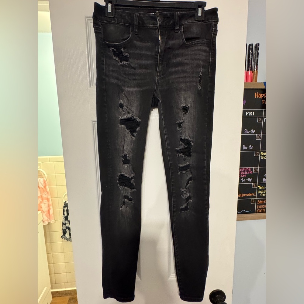 American Eagle Outfitters Black Distressed Skinny Jeans